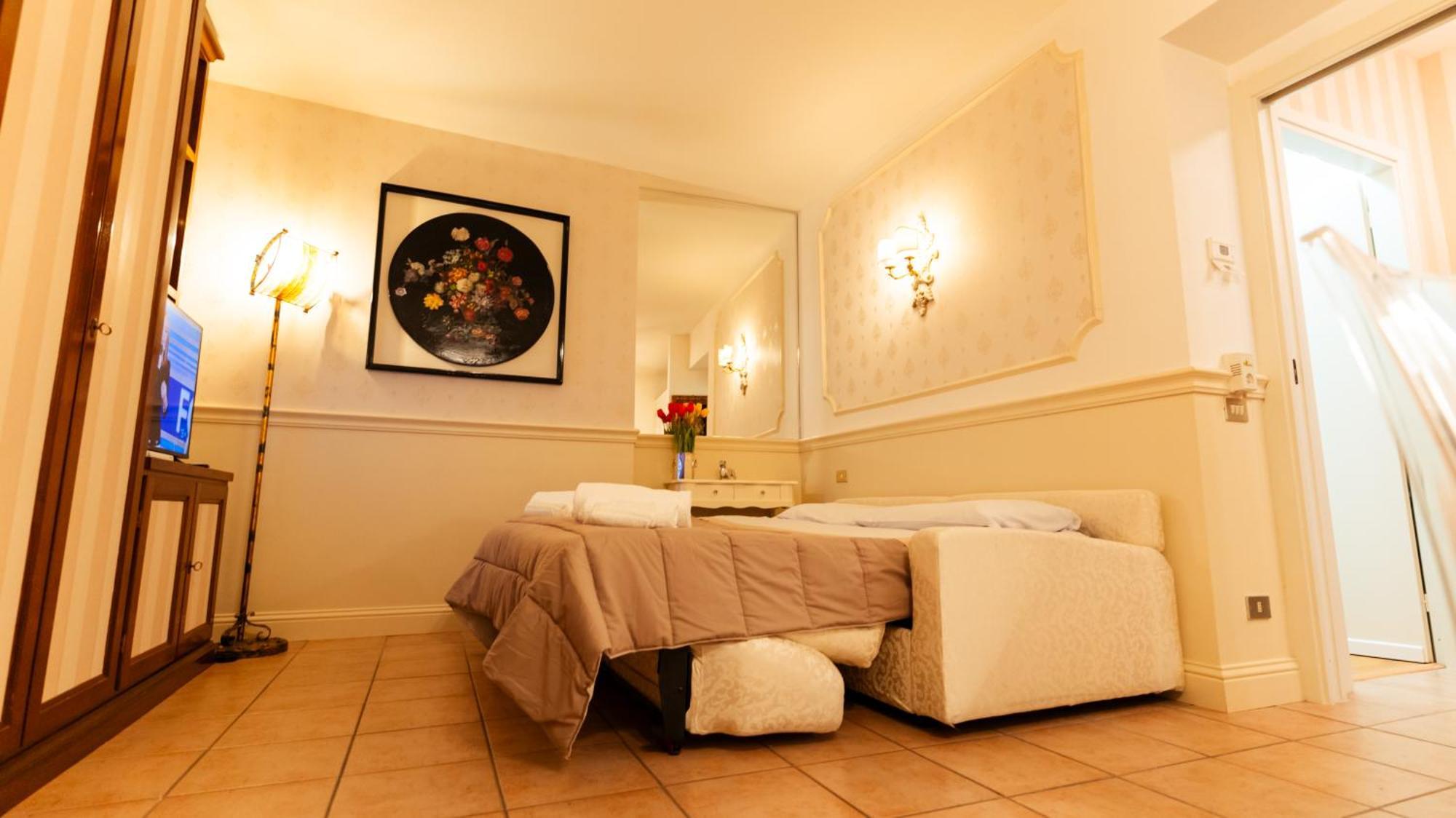 New Cozy Apartment - City Centre Lecco Esterno foto