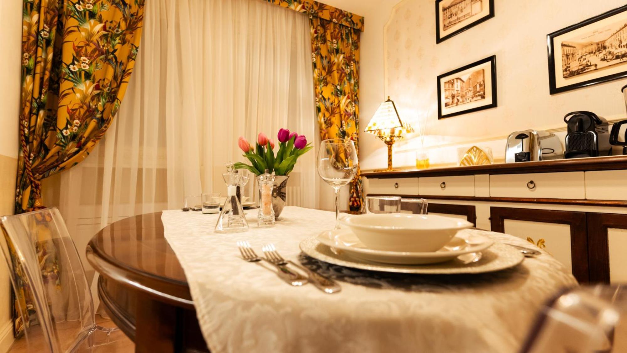 New Cozy Apartment - City Centre Lecco Esterno foto